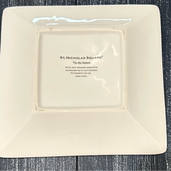 St. Nicholas Square Holiday Catchall - Picture 3 of 3